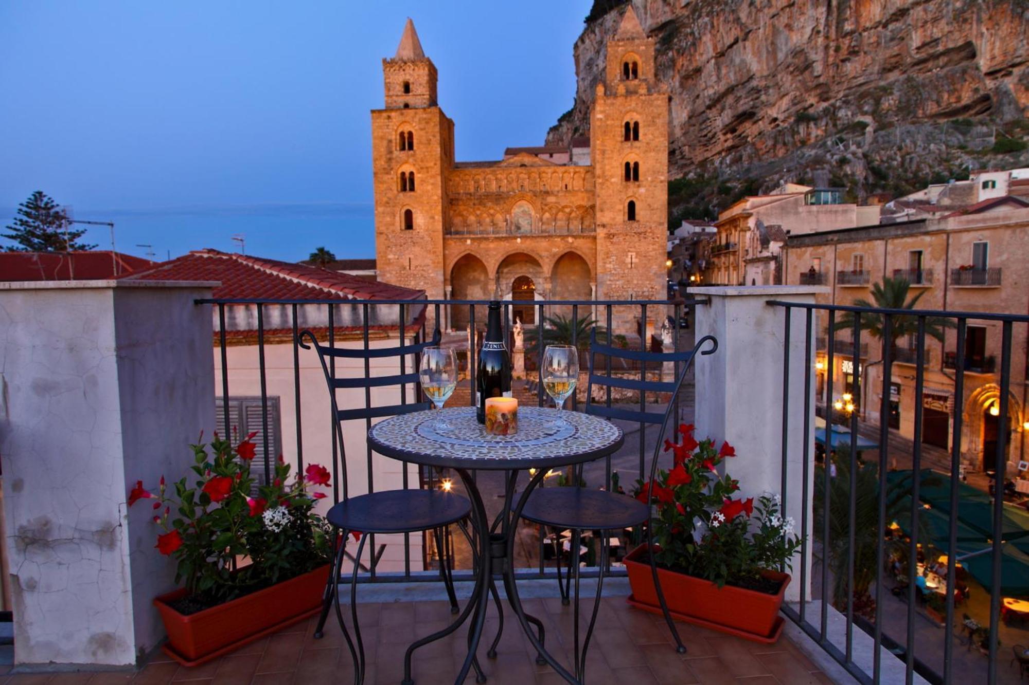 Palazzo Villelmi Cefalu Exterior photo